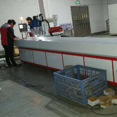 自動攻絲機的設計、運動方向及性能穩定判斷